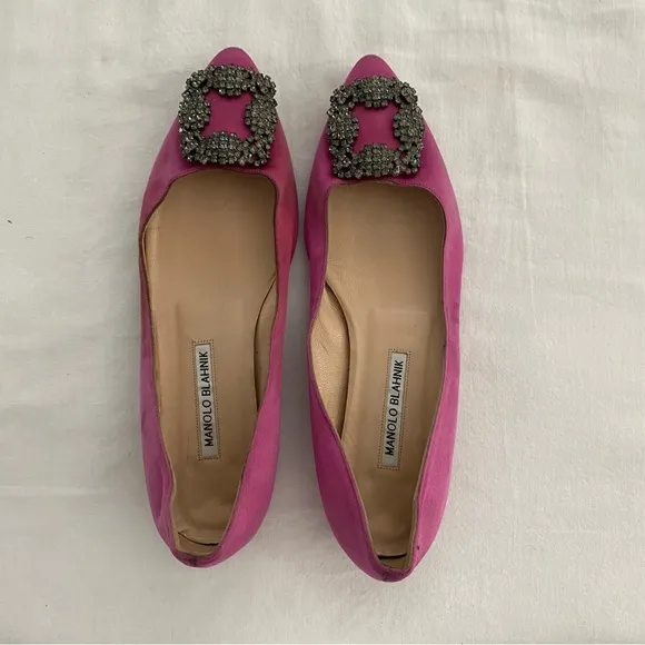 Manolo Blahnik Hangisiflat Crystal-Buckle Satin Point-Toe Flats