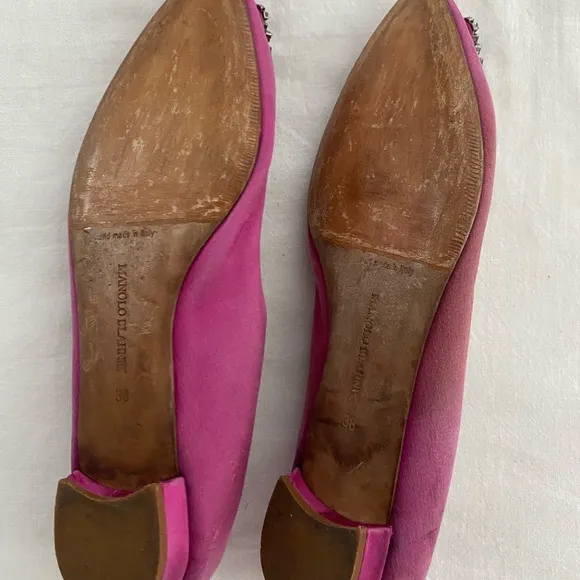 Manolo Blahnik Hangisiflat Crystal-Buckle Satin Point-Toe Flats