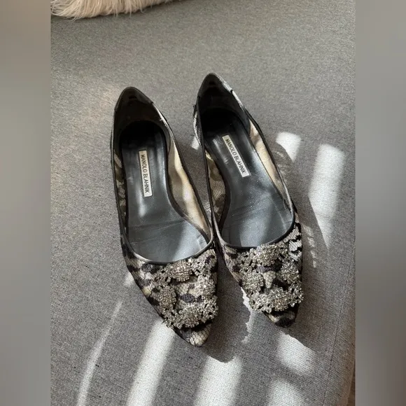 MANOLO BLAHNIK SHEER LACE HANGISI FLATS Size 7.5