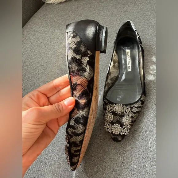MANOLO BLAHNIK SHEER LACE HANGISI FLATS Size 7.5