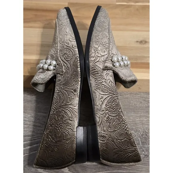 Marc Fisher Silver Gray Floral Brocade Velvet Loafers Beaded Size 5M Moto Boho