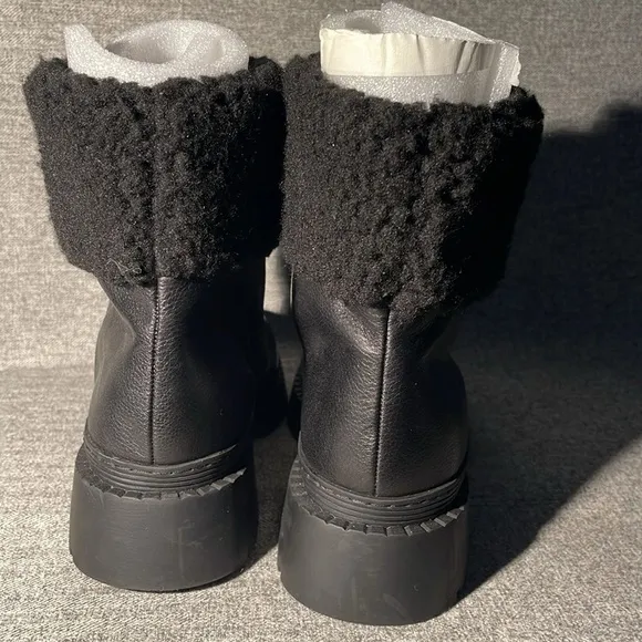 Marc Fisher Vina Leather Boots. NEW