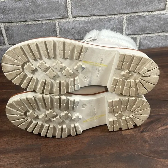 Marc Fisher Women's  Isalia Booties SZ 7.5 Chic White Lace-Up Boots