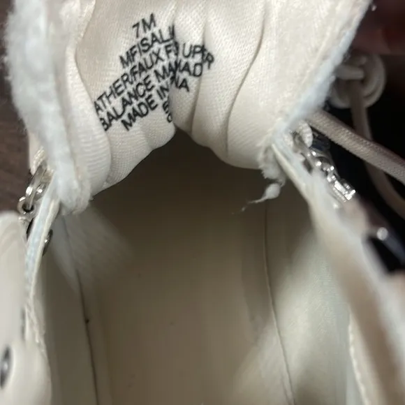 Marc Fisher Women's  Isalia Booties SZ 7.5 Chic White Lace-Up Boots