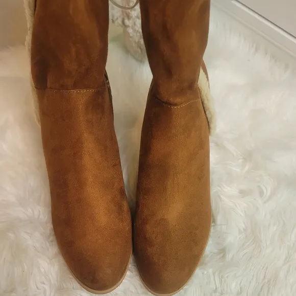MELROSE AVE VEGAN SUEDE LEATHER IN TAN COLOR WITH SHEARLING WOMEN'S SIZE 10