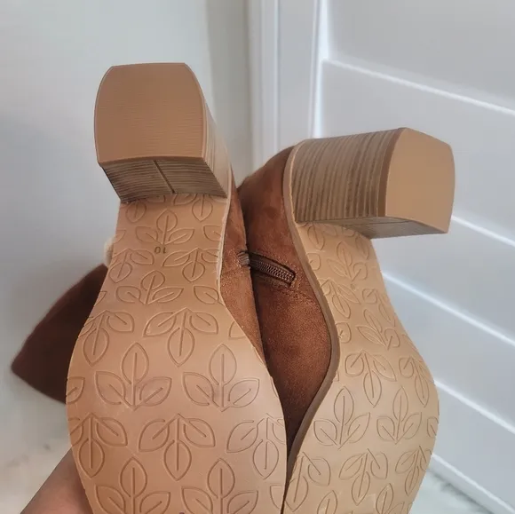 MELROSE AVE VEGAN SUEDE LEATHER IN TAN COLOR WITH SHEARLING WOMEN'S SIZE 10
