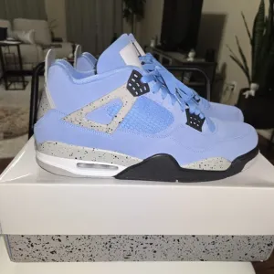 Mens Air Jordan 4 Retro University Blue Sneakers Size 13
