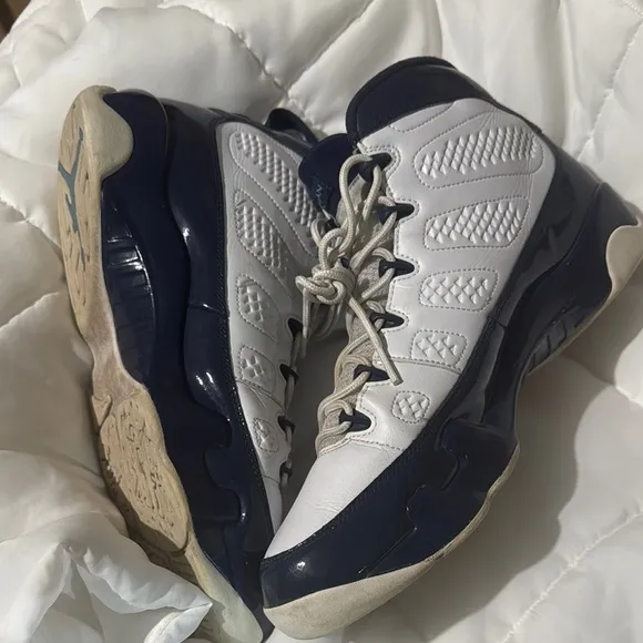 Men’s Air JordanAir Jordan 9 Retro 'UNC' White and Navy Size 11.5