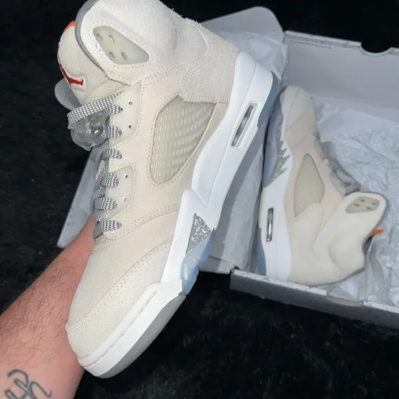Men's Cream Sneakers