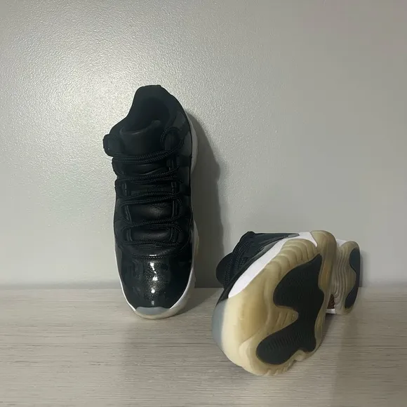 Men’s Jordan 11 72-10 lows