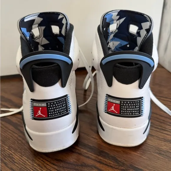 Men’s Jordan 6 Retro sneakers UNC white size 12