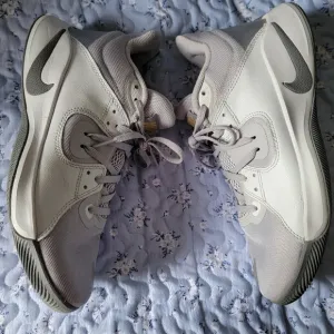 Men's NIKE White and Gray Athletic Sneakers