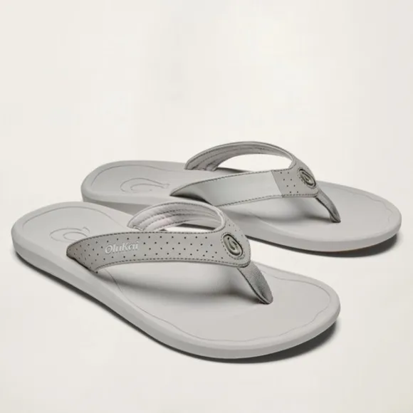Men’s OluKai Ki’i Sandals color Ash