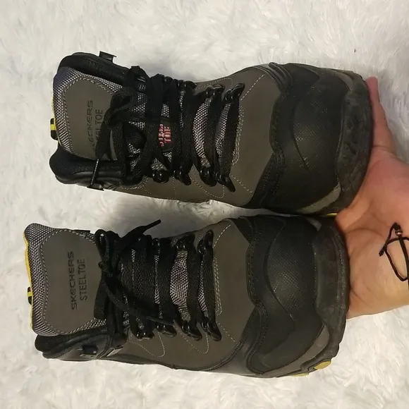 Men's Skechers Relaxed Fit-Trego PacificoWaterproof Hiking Boots-Size 8