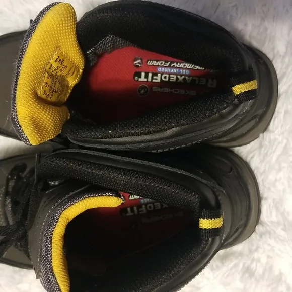Men's Skechers Relaxed Fit-Trego PacificoWaterproof Hiking Boots-Size 8