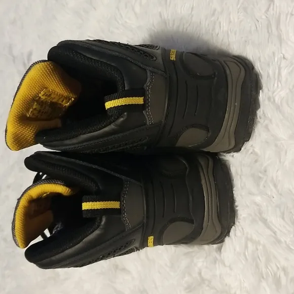 Men's Skechers Relaxed Fit-Trego PacificoWaterproof Hiking Boots-Size 8