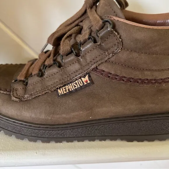 Mephisto lace up hiking boots