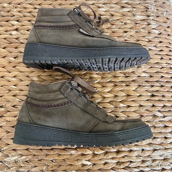 Mephisto lace up hiking boots