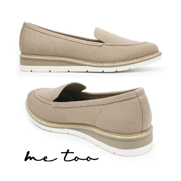 MeToo NWT Size 8 Tan Loafer Slip On Wedge