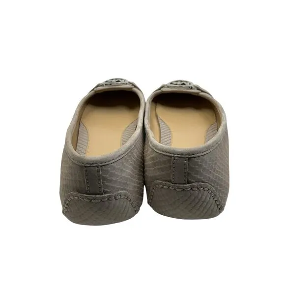 Michael Kors Leather Flats Loafer Driving Shoe Logo Size 8 Tan/cream