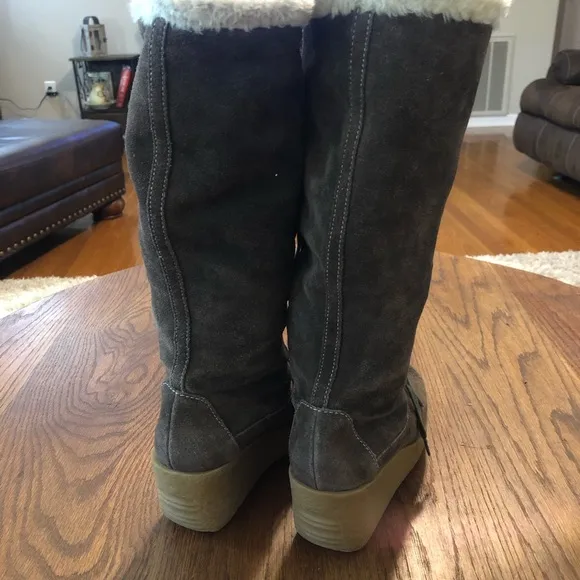Michael Kors Wedge Boots Shearling Lace EUC worn only a couple of times