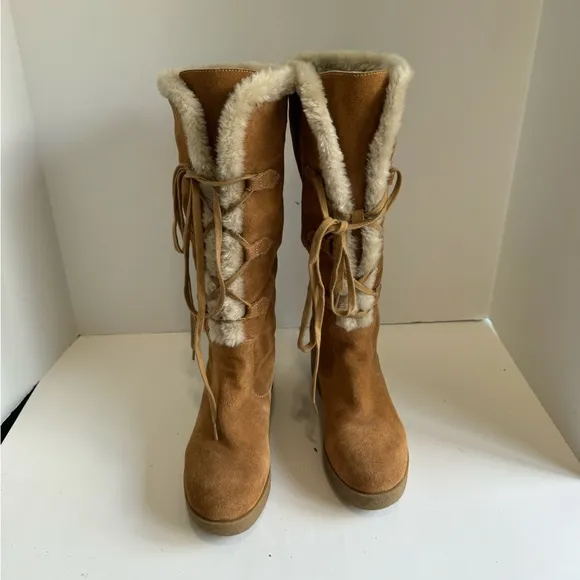 Michael Michael Kors Crosby Suede Boots. Size 7.5
