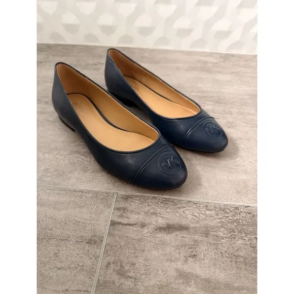 MICHAEL Michael Kors Dylan Navy Blue Ballet Flats Size 5.5