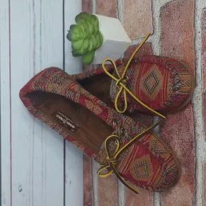 Minnetonka Baja Tapestry Southwestern Boho Slip On Loafer Moccasin Women's 6.5