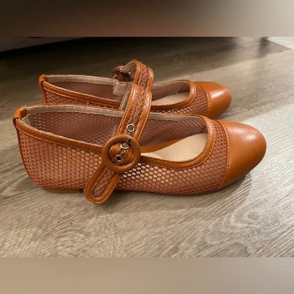 Miss Left Mary Jane Mesh Ballet Flats Cap Toe Buckle Sienna 6.5