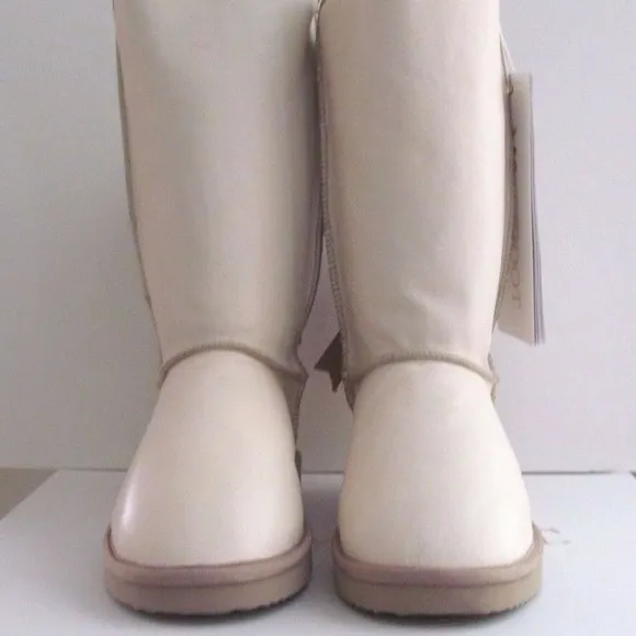 Moov Culture Leather &amp; Shearling Boots