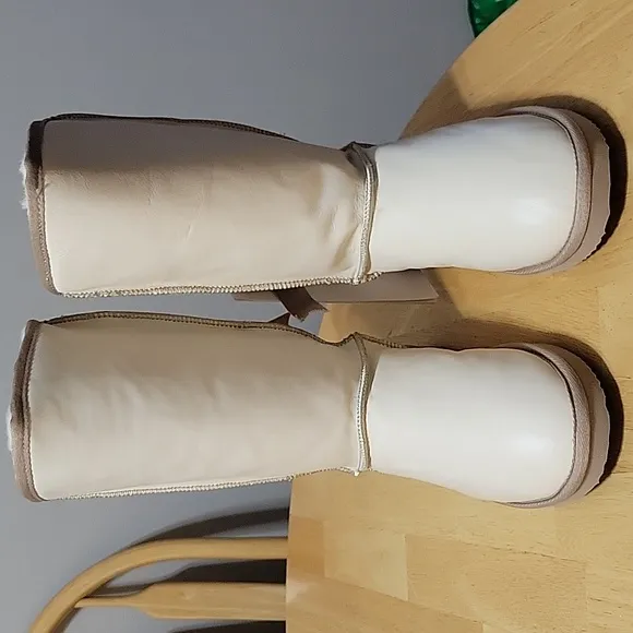 Moov Culture Leather &amp; Shearling Boots