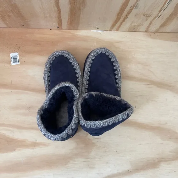 Mou Fully Lined Australian Shearling Cozy Women's boots