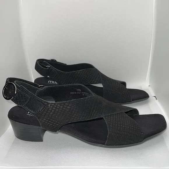 MUNRO Jenny Black Lizard print Nubuck sandals Sz 11 N New