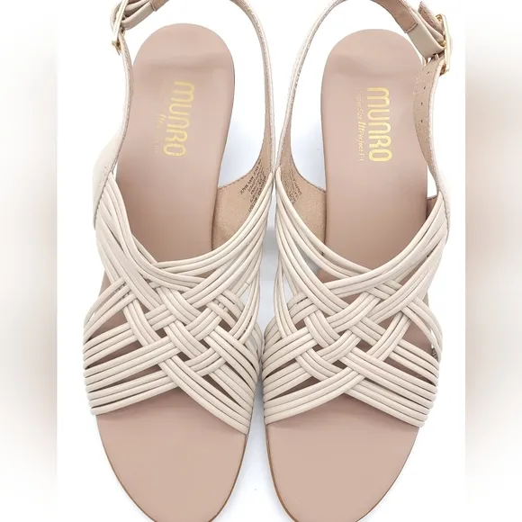 MUNRO Marianna Slingback Beige Sandals Stylish Comfort Women's Size 9.5 Narrow