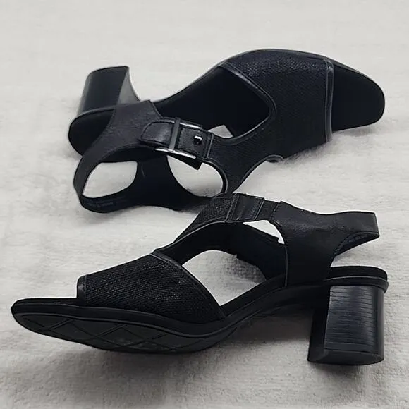 MUNRO WALLIS OPEN SQUARE TOE BLOCK HEEL T-STRAP SANDALS SIZE 9.5W NWOB