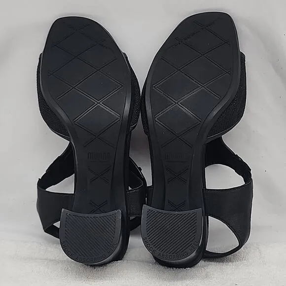 MUNRO WALLIS OPEN SQUARE TOE BLOCK HEEL T-STRAP SANDALS SIZE 9.5W NWOB
