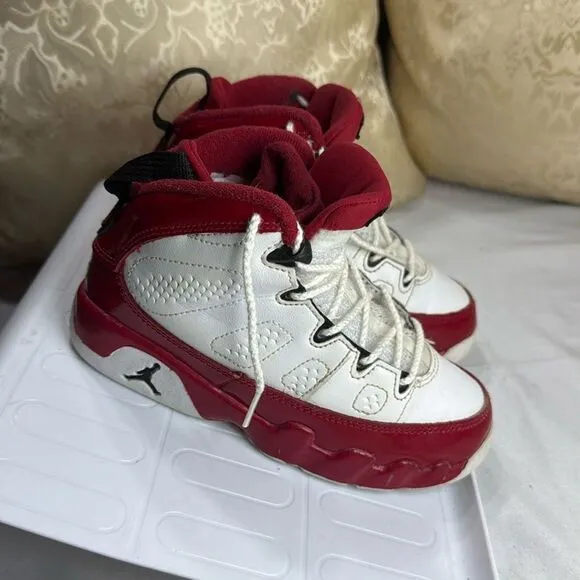(N1) Air Jordan 9 Retro 302370-160 White Gym Red Boys' Sneakers, Size 11C‎