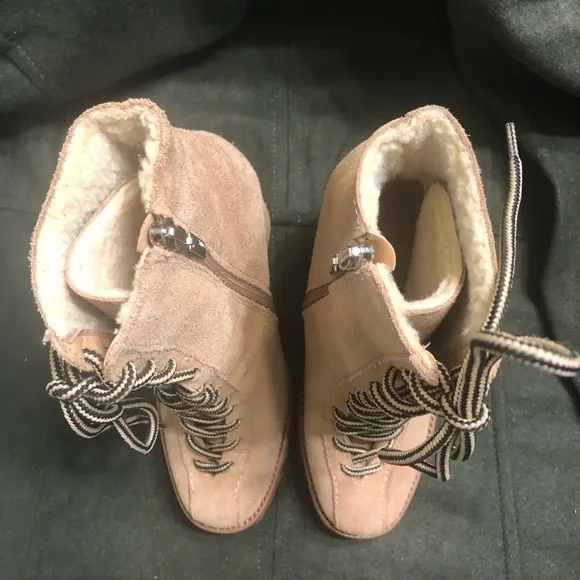 Naina Suede &amp; Faux Shearling Boots Sandstone sz 7