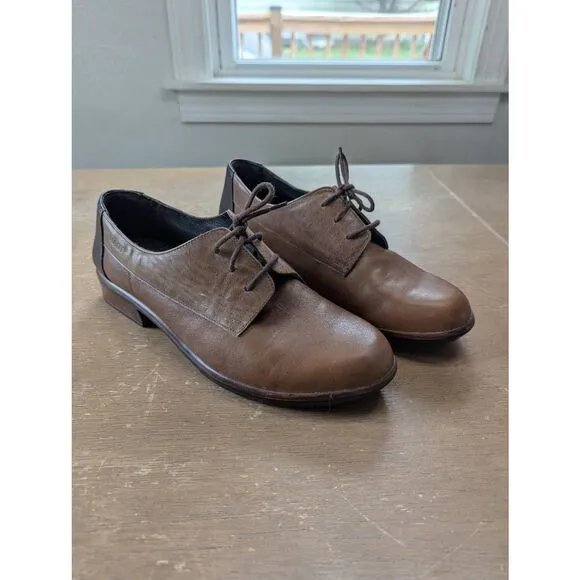 Naot Kedma Oxford Loafers women's 41 US10 brown tan lace up preppy academia