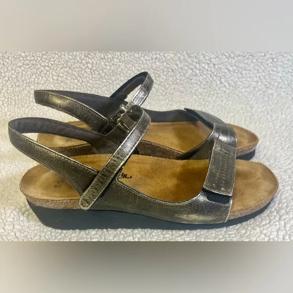 Naot Madison Metallic Genuine Leather Sandals Adjustable Velcro Straps Size 8.5