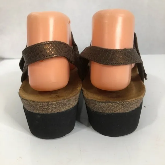 Naot Pamela bronze leather sandals mint condition