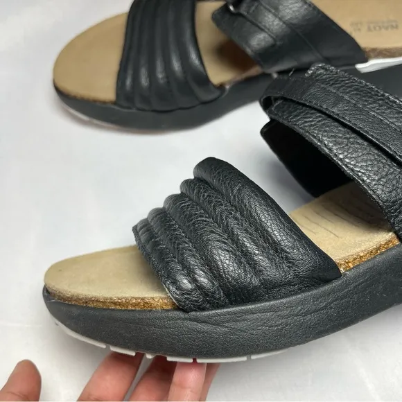 Naot Vesta Leather Sandal in Black Size 10