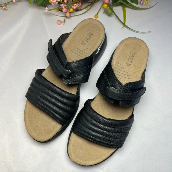 Naot Vesta Leather Sandal in Black Size 10
