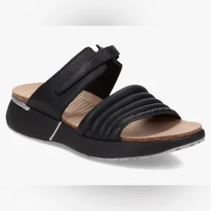 Naot Vesta Leather Sandal in Black Size 10