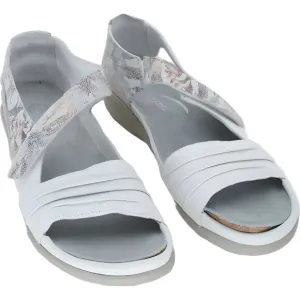 NAOT Women's Soft White Floral Papaki Sandal Size 12-12.5