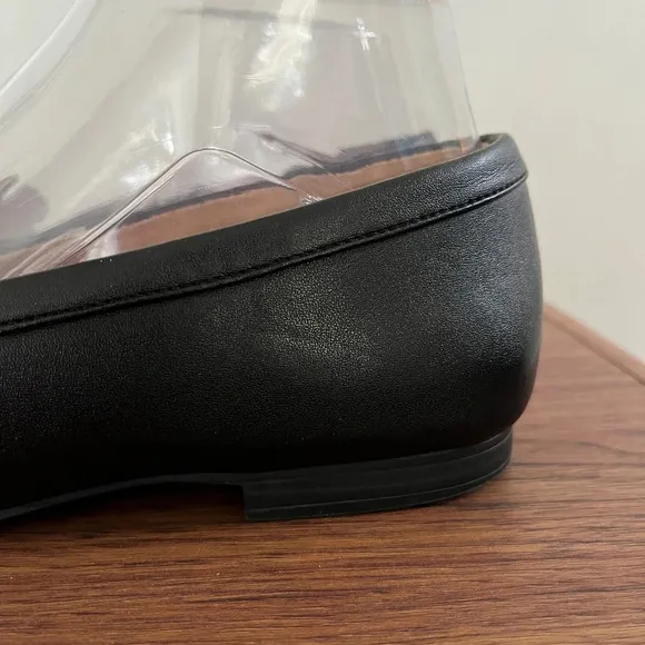 Naturalizer Flat Loafers Kayden Moc Size 7 Buckle Slip On Flats Black Modern EUC