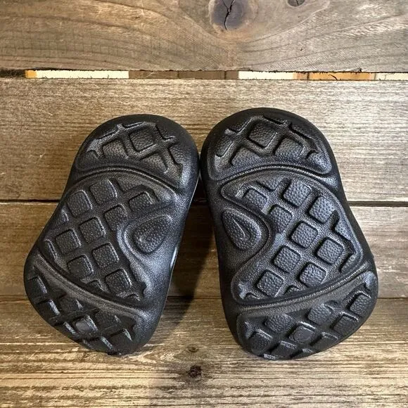 New $55 Infant Nike Aqua Swoosh Water/Land Black Shoes Sandals Size 2C‎