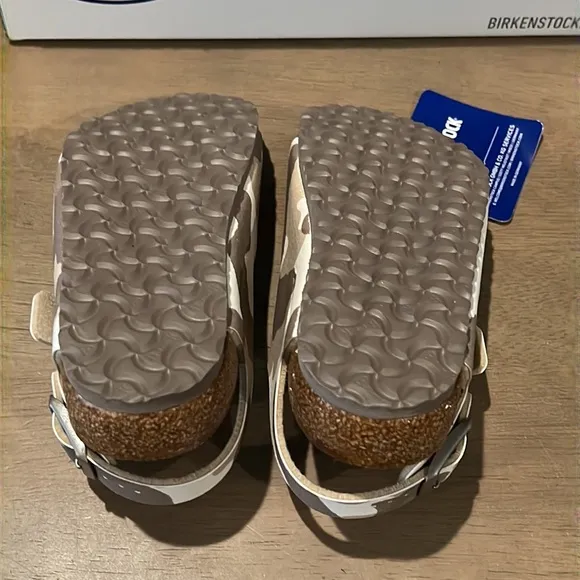 New authentic Birkenstock kids designer sandals sz boys 11
