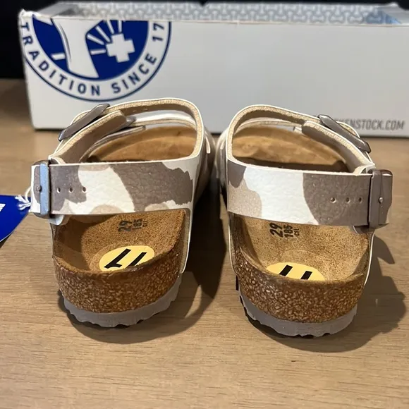New authentic Birkenstock kids designer sandals sz boys 11
