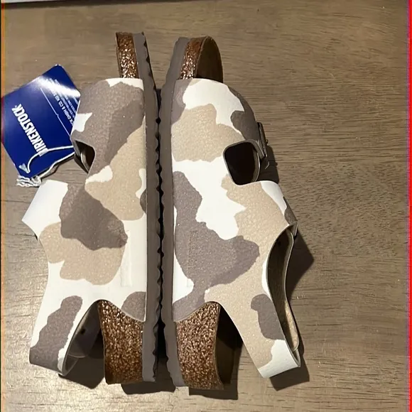 New authentic Birkenstock kids designer sandals sz boys 11